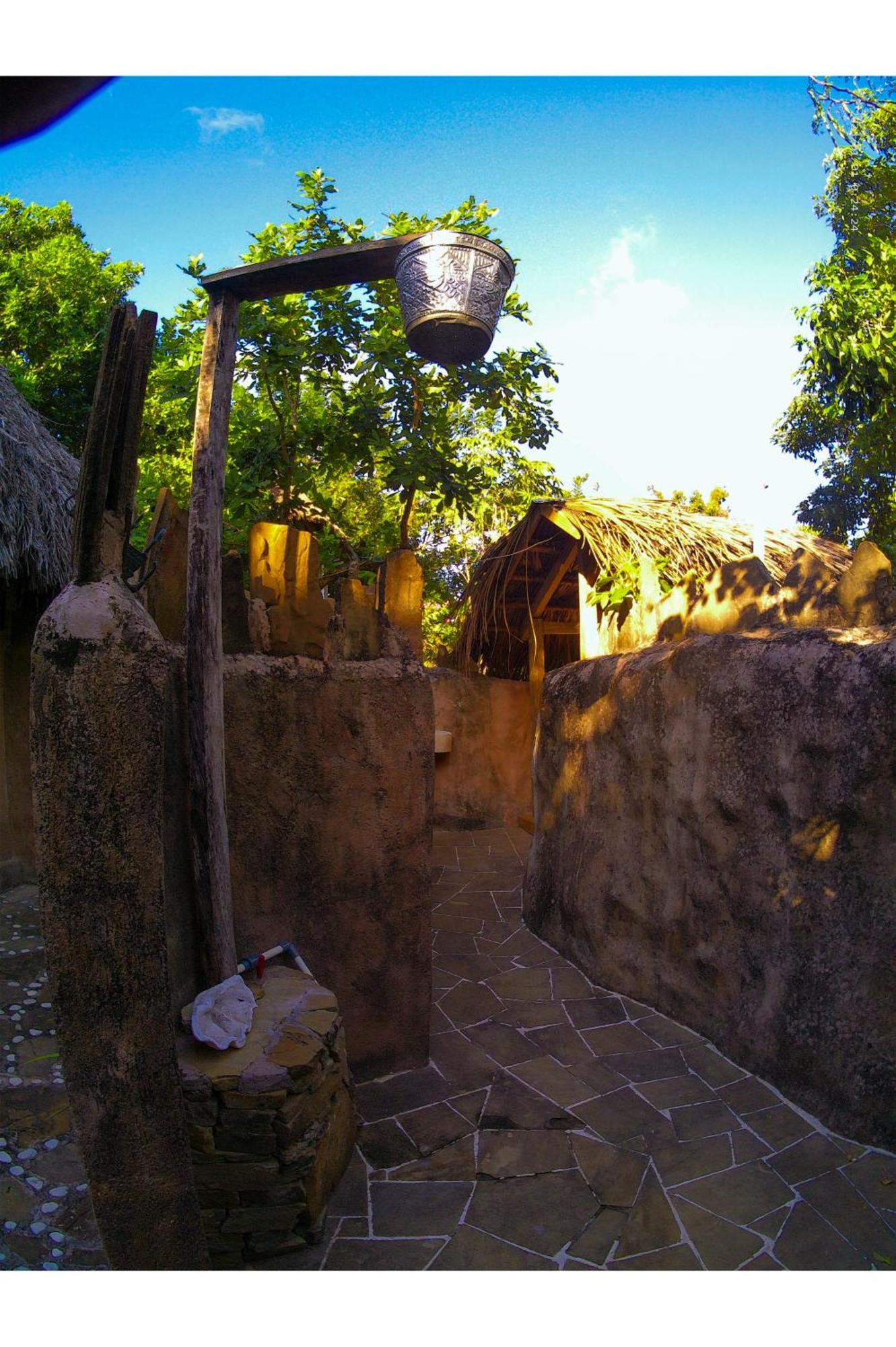 Utopia Rote Lodge Nembrala Εξωτερικό φωτογραφία