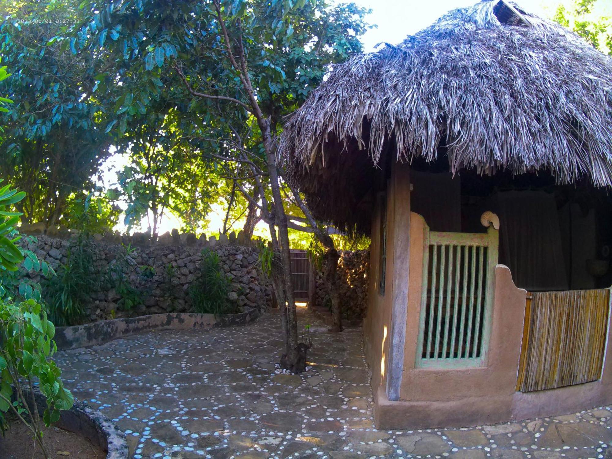 Utopia Rote Lodge Nembrala Εξωτερικό φωτογραφία