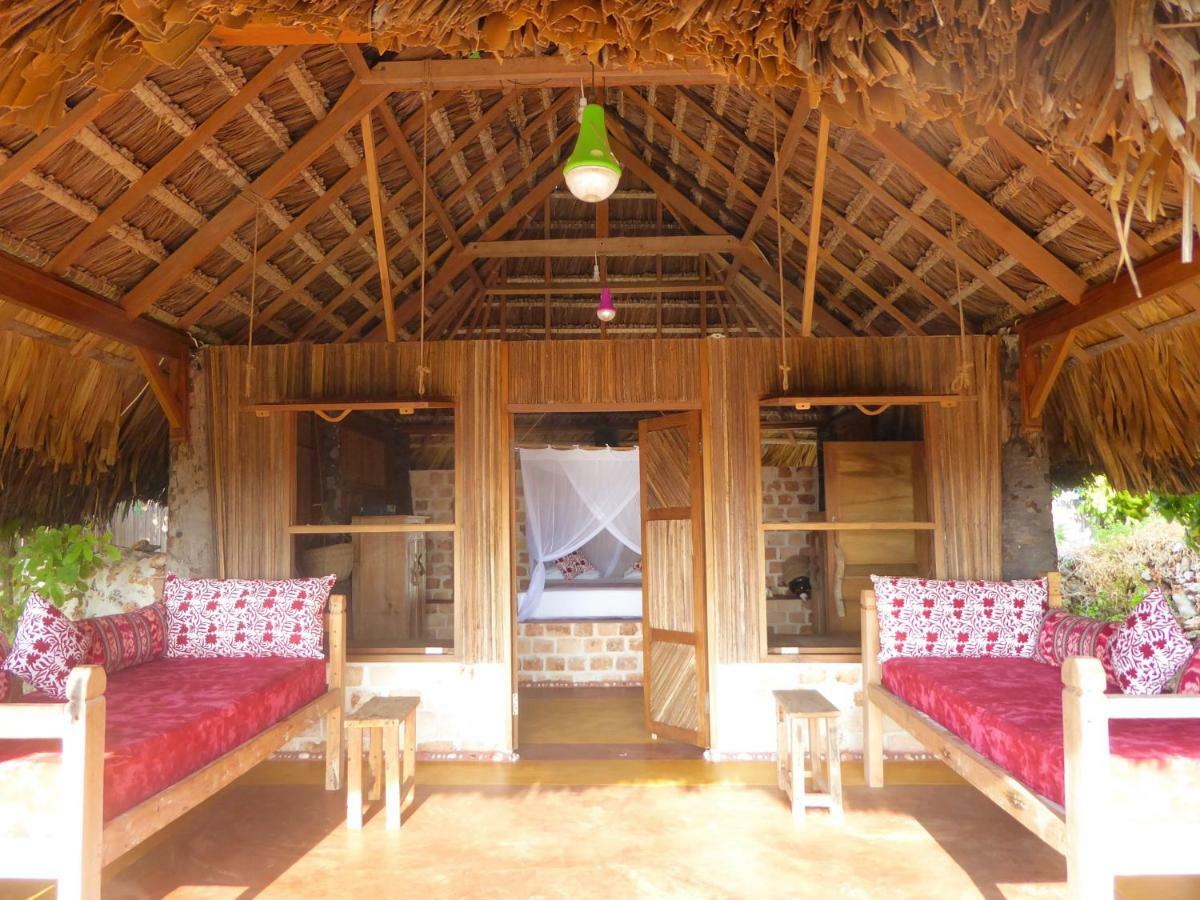 Utopia Rote Lodge Nembrala Εξωτερικό φωτογραφία